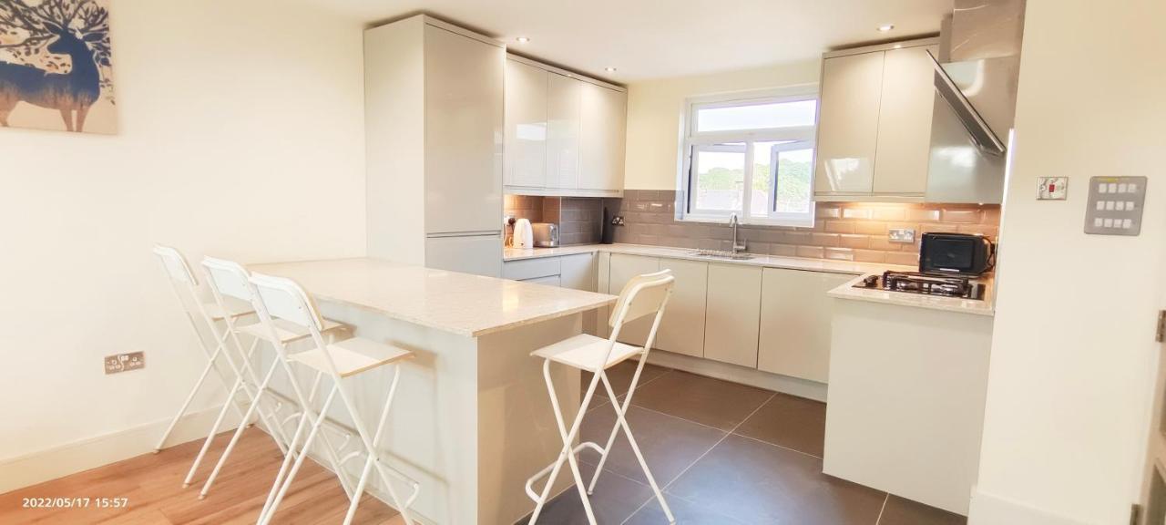 Top Floor Flat 5 Northwood Нортвуд Экстерьер фото