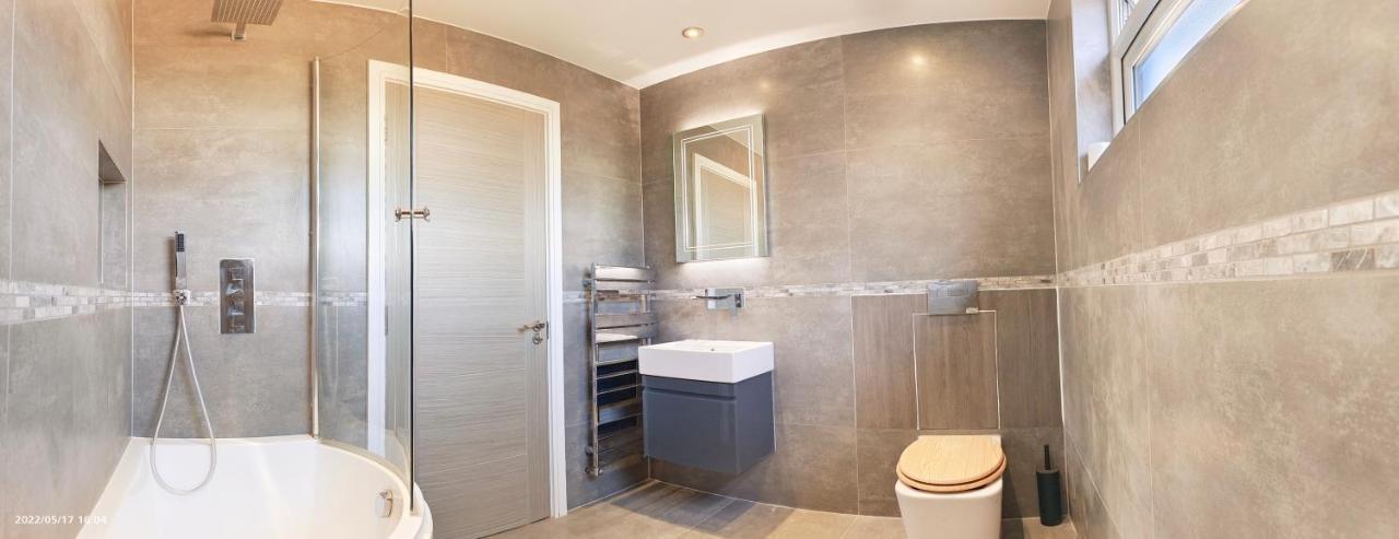 Top Floor Flat 5 Northwood Нортвуд Экстерьер фото
